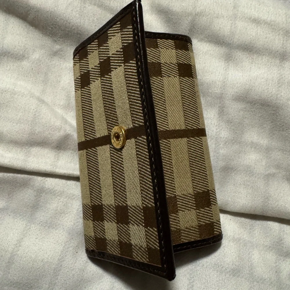 Burberry vintage key holder unisex